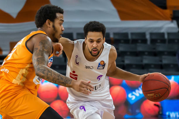 精准的长传 精准的长传