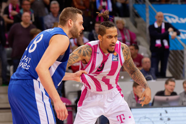 巴黎后防现 巴黎后防现