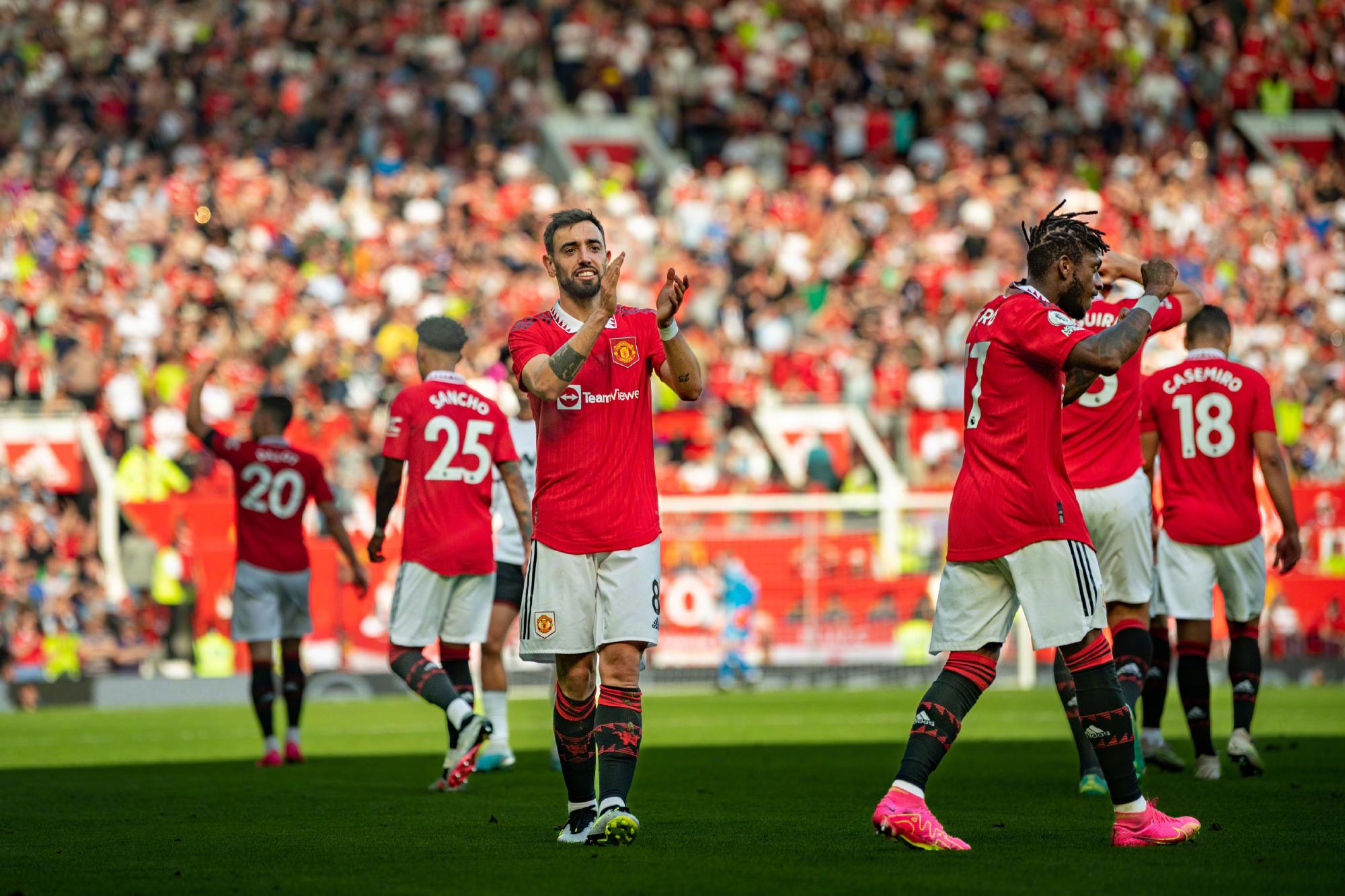 然在控球方 然在控球方