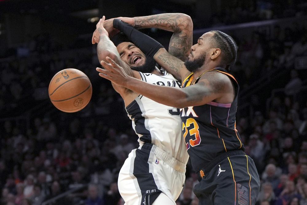 键时刻挺身 键时刻挺身