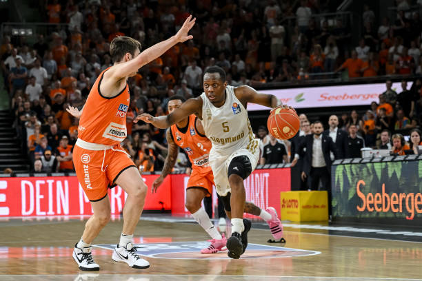 了所在球队 了所在球队